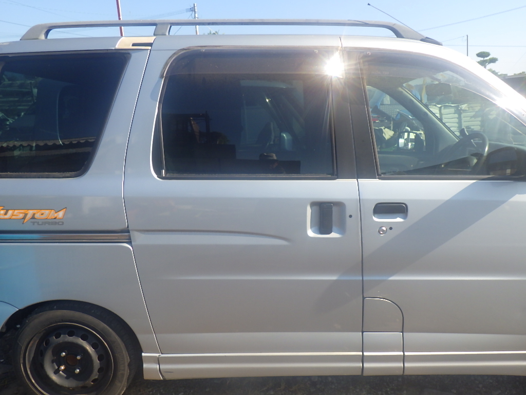 アトレー S220V S220G 右 スライドドア シルバー S23拍卖