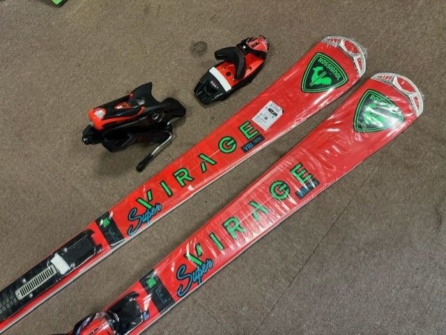 ロシニョール 2025-2026 ニュ- モデル スーパービラージュ VⅢ TECH( KONECT)166㎝ 【新品未使用】期間限定特価拍卖