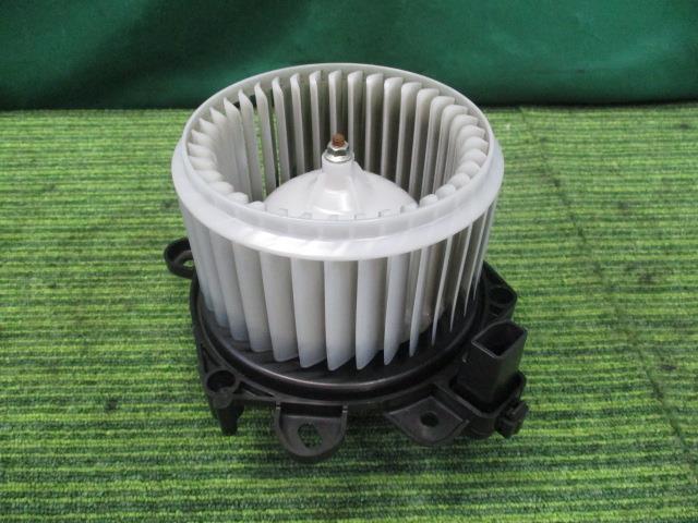 ワゴンR DBA-MH23S ヒーターブロアモーター FX 74250-82K03【岐阜発】拍卖