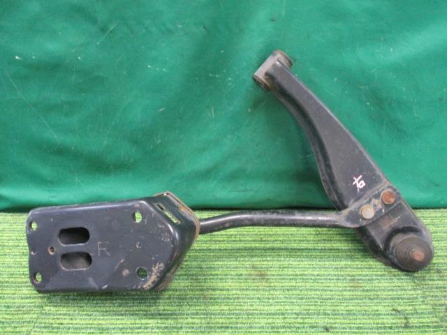 キャリィ LE-DA63T 右Fロアアーム KC エアコンパワステ愛知県限定車 45201-77A10【岐阜発】拍卖