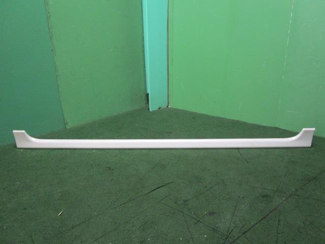 タント DBA-L375S 左サイドステップ カスタムXリミテッド 75854-B2090-A0【岐阜発】拍卖