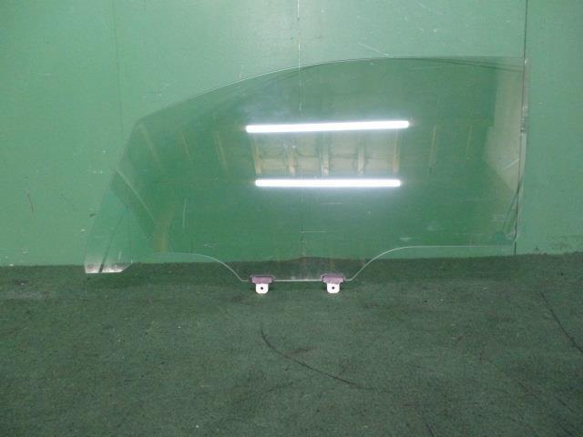 ムーヴ DBA-LA100S 左Fドアガラス X 68102-B2271【岐阜発】拍卖