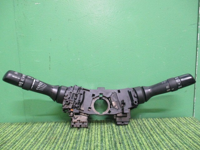 エスティマ DBA-ACR55W ディマースイッチ アエラス 4WD 7人 84652-42130【岐阜発】拍卖