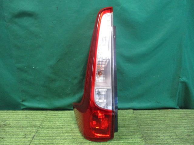 eKワゴン DBA-B11W 左テールランプ 8330A869【岐阜発】拍卖