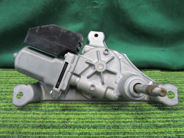 アクア DAA-NHP10 Rワイパーモーター S 85130-52240【岐阜発】拍卖