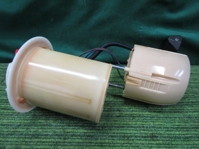 アクア DAA-NHP10 フューエルポンプ S 77020-52441【岐阜発】拍卖