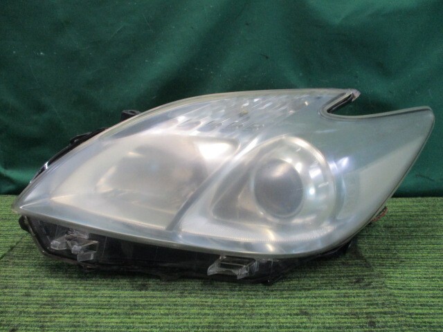 プリウス DAA-ZVW30 左ヘッドランプASSY S 81150-47370【岐阜発】拍卖