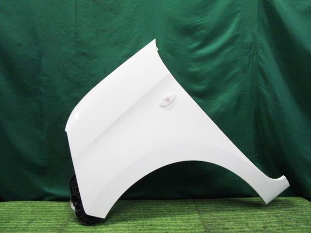 スペーシア DBA-MK32S 左Fフェンダー X 57711-81M00【岐阜発】拍卖