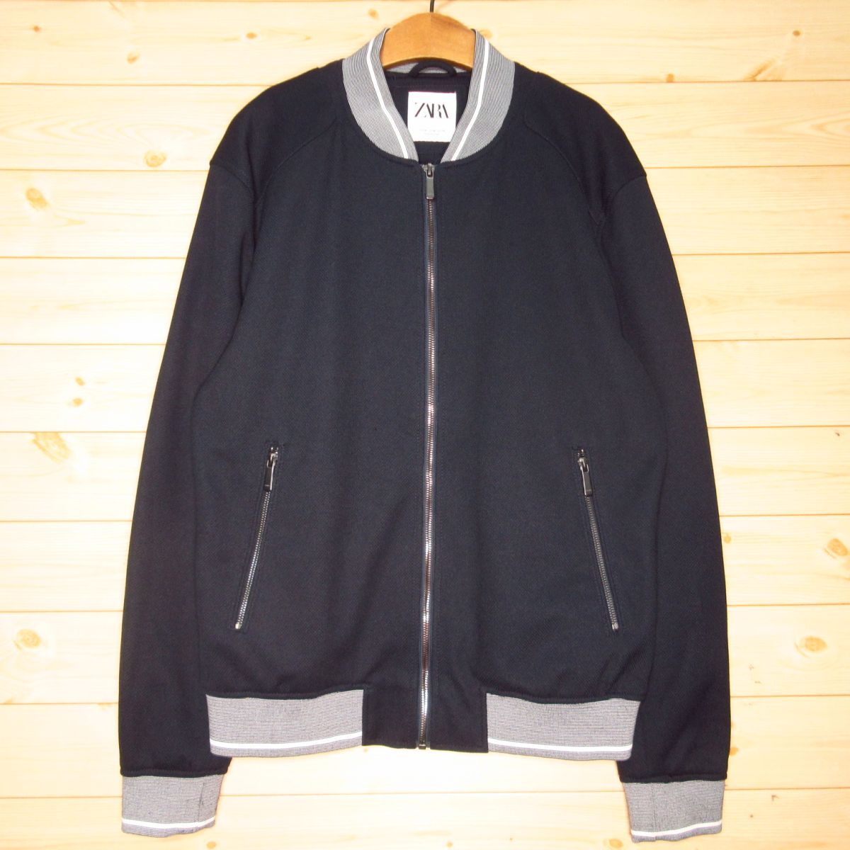 ◎美品!ZARA ザラ スタジャン ジャケット ジップアップ キレイめ 紳士 メンズ 紺 ネイビー Mサイズ◆AA4639拍卖