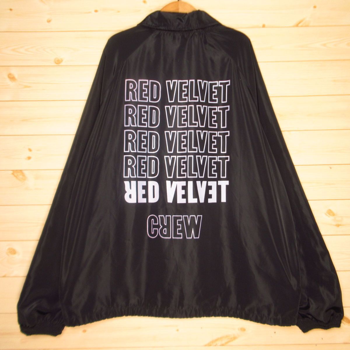 ◎極美品!Red Velvet レッドベルベット CREW ツアー コーチジャケット ジャンパー K-POP グッズ メンズ 黒 ブラック Lサイズ◆AA4900拍卖
