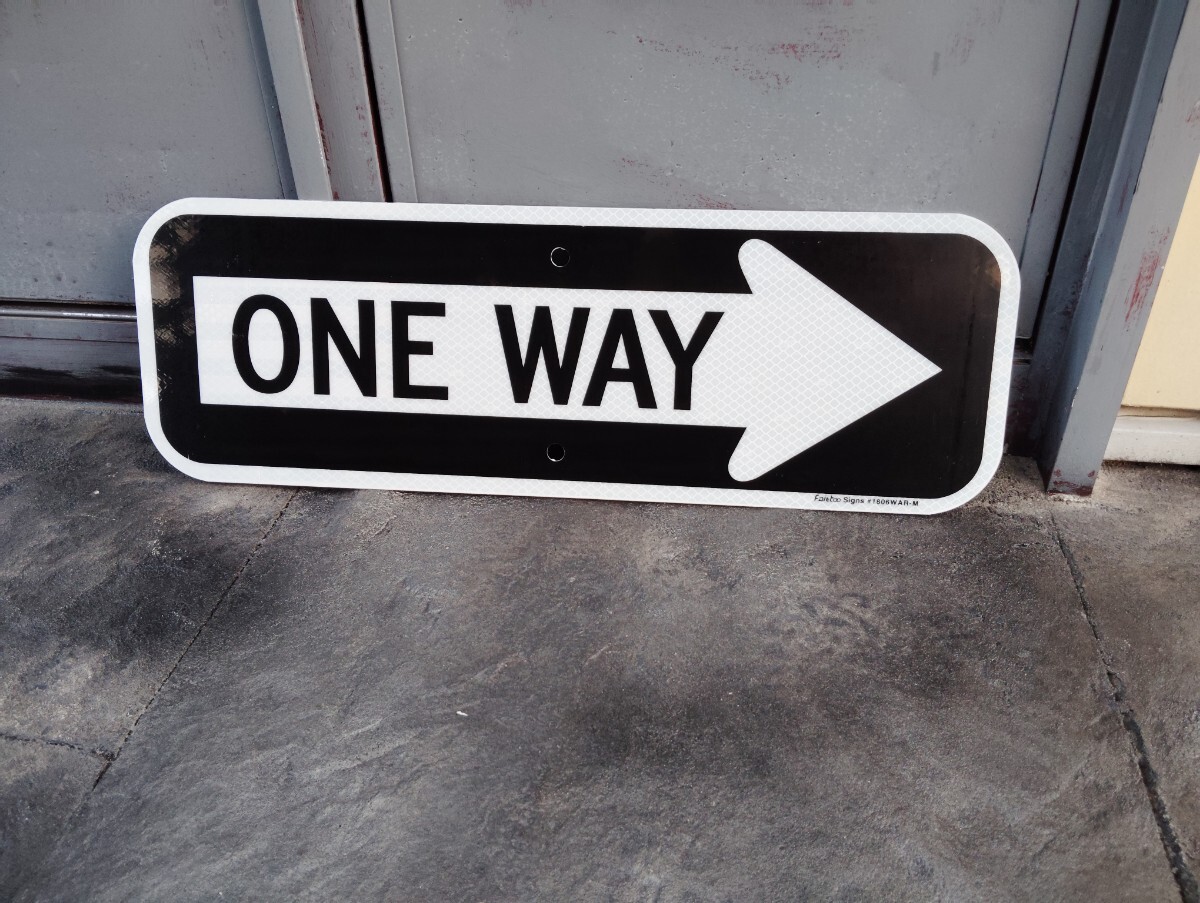 USA直輸入 本物アメリカロードサイン 反射板 ONE WAY 150x450mmサイズ拍卖