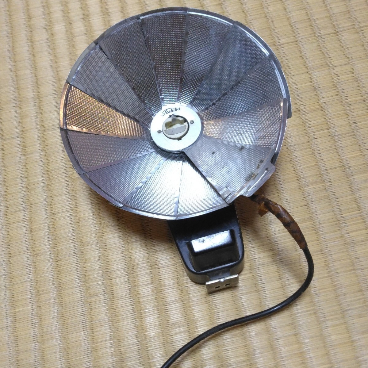 送料込 昭和レトロ カメラ用 東芝バルブ 東芝発光器 P-3II ジャンク拍卖