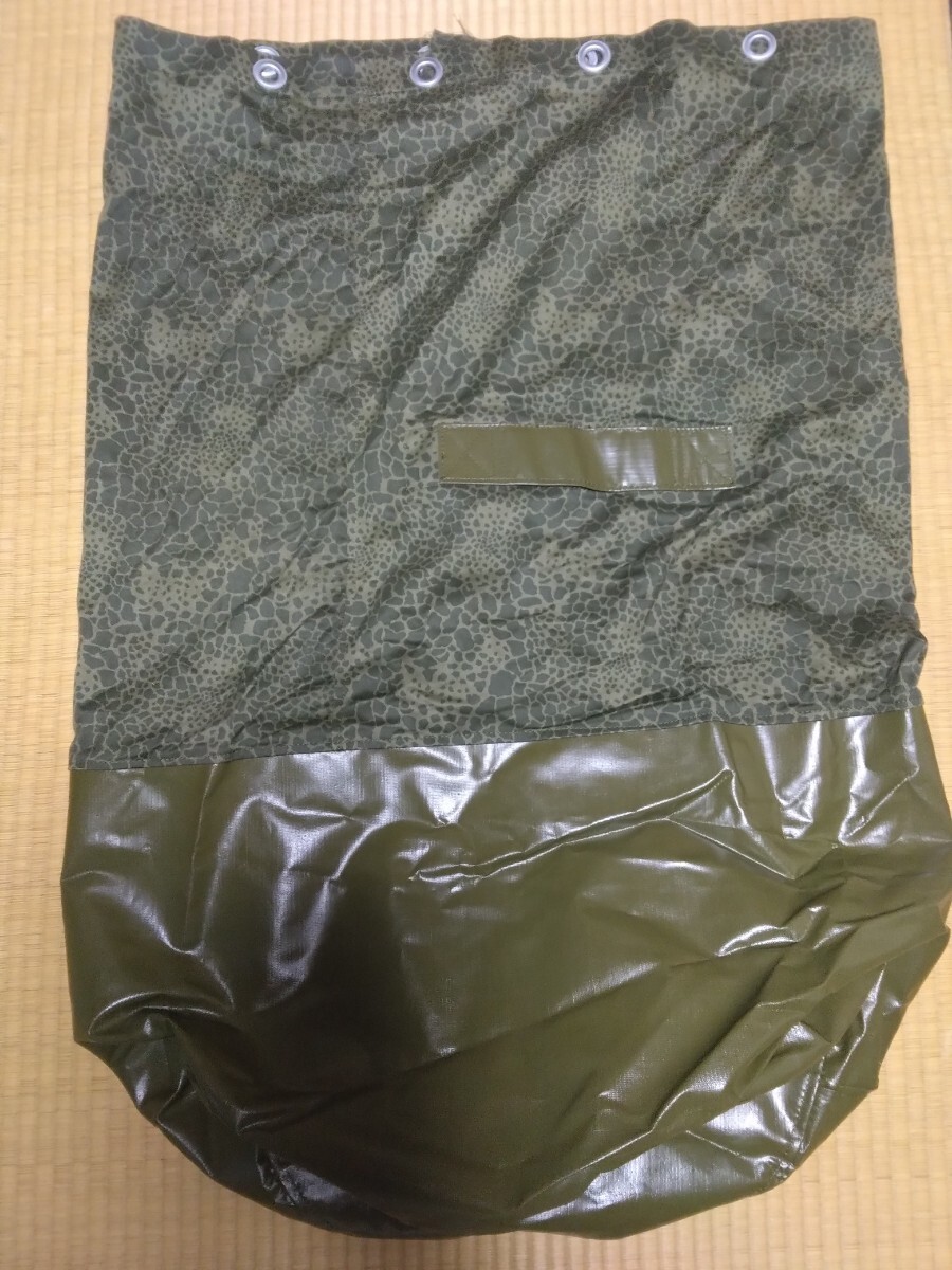 送料込 未使用 ポーランド軍 レオパード迷彩 ダッフルバッグ ランドリーバッグ? 大きめ拍卖