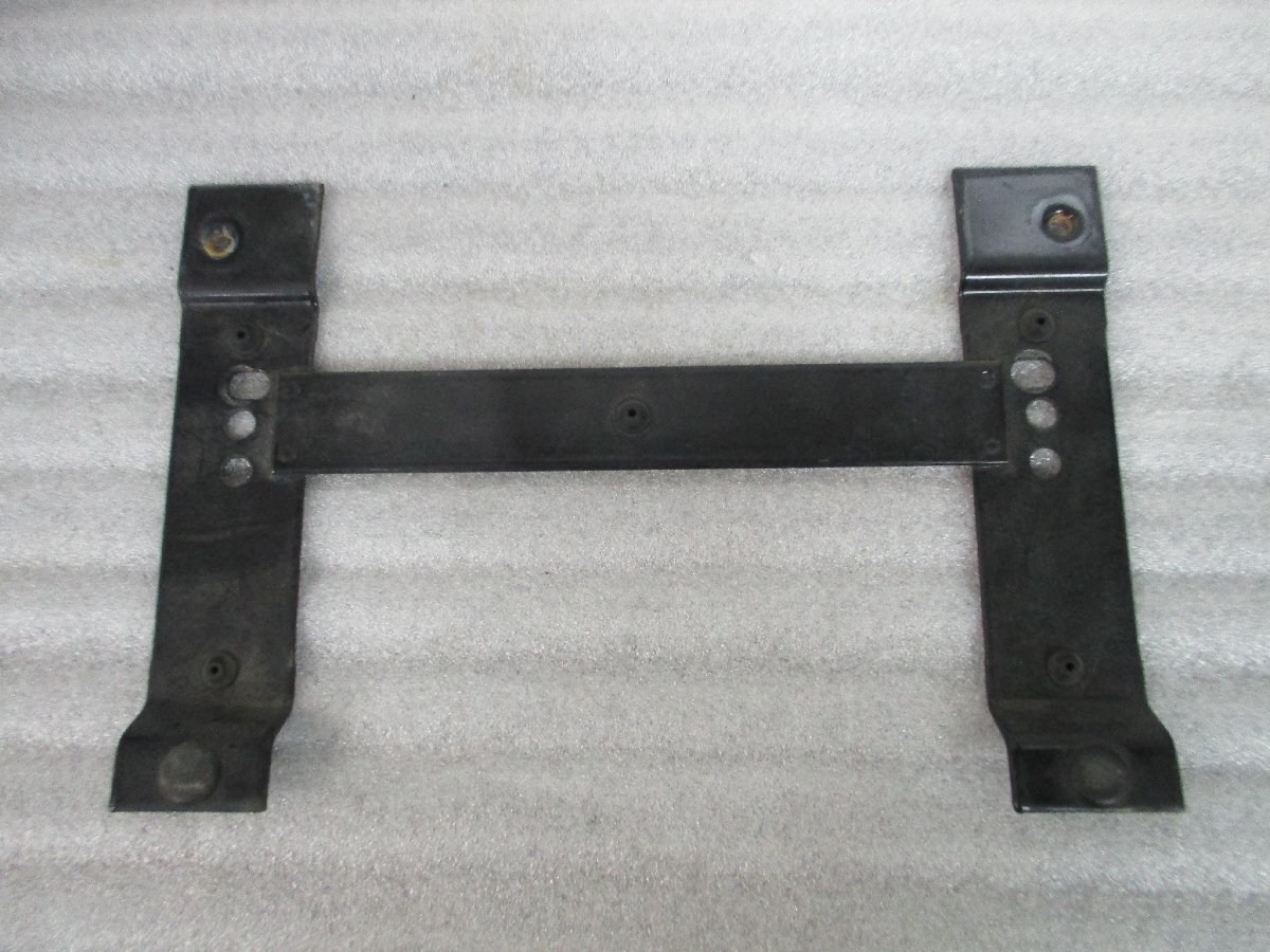 ★ボルボ V50 MB4204S リア ナンバーステー 純正【送料込み】拍卖