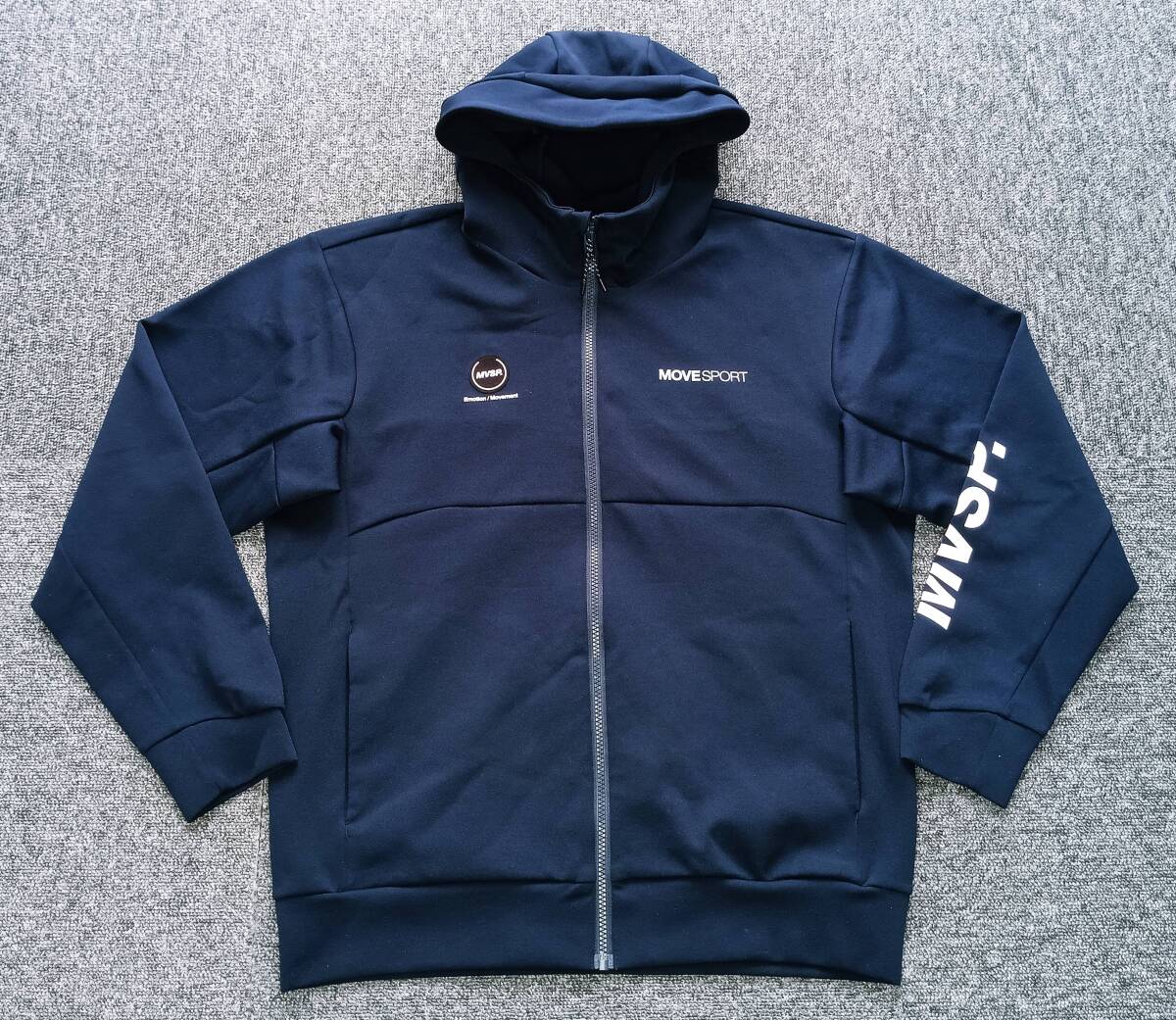 美品!価格10890円 DESCENTE Move Sport デサント ムーブスポーツ S.F.TECHフーデッド フルジップジャージトップ(濃紺L-XL相当)拍卖