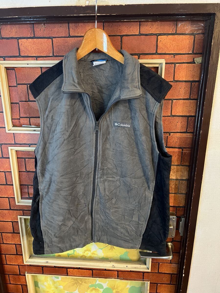 フリースベスト  ジップアップ コロンビア Columbia サイズ L 配色系  アウトドア アメリカ古着拍卖