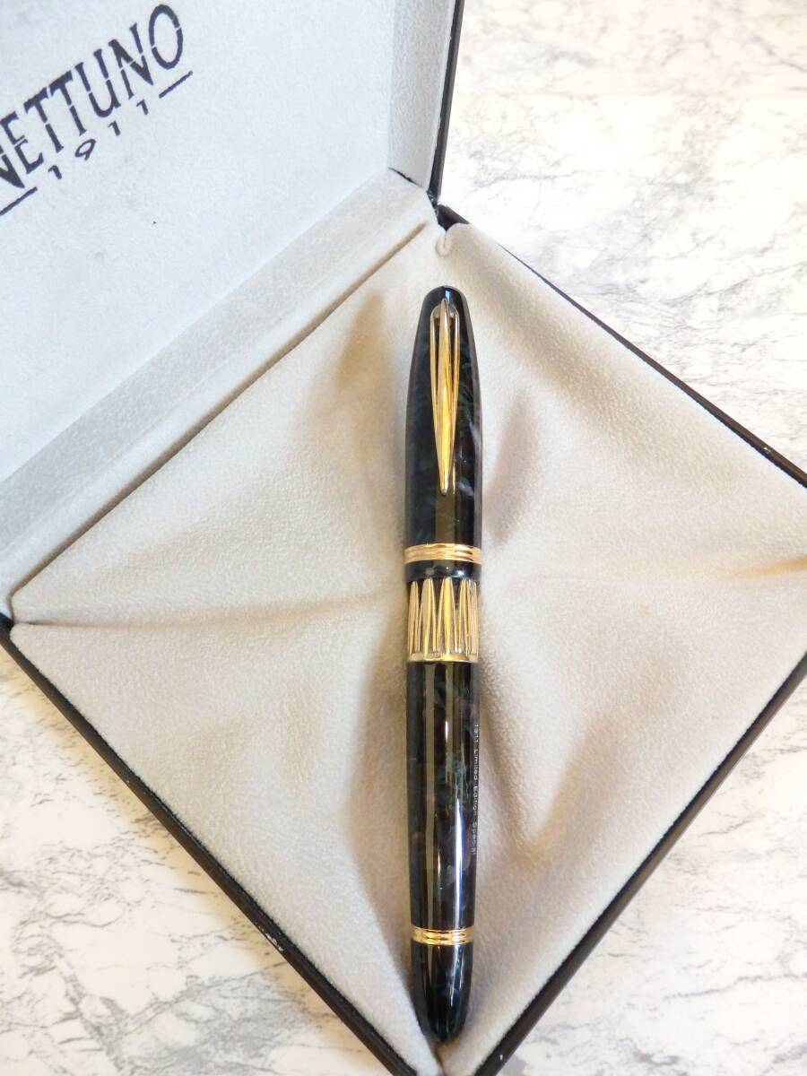 ◆【極上物】【送料410円】NETTUNO ネットウーノ 万年筆 1911 バーメイル・リミテッドエディション 18K750ソリッドゴールド M拍卖
