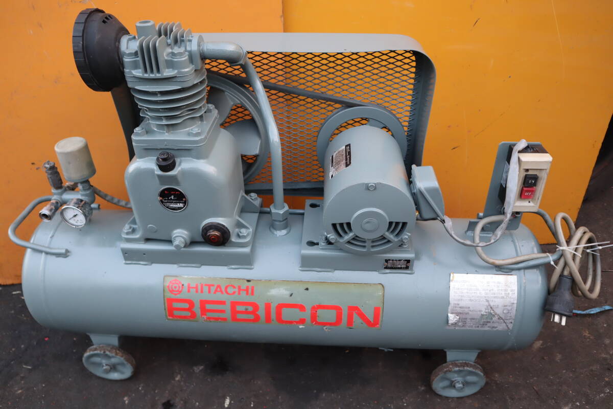 日立 HITACHI エアーコンプレッサー 1.5P-9.5V  1.5kW(2馬力) 三相200V タンク70L 整備点検塗装済み 動作確認済 即決価格拍卖