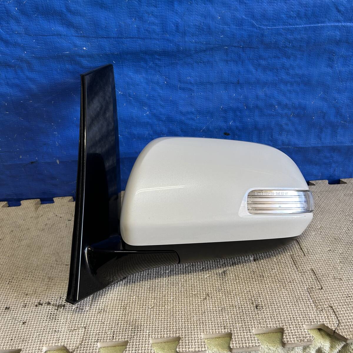 ヴェルファイア ANH25 ANH20 20系 H20年 左ドアミラー カラーナンバー 070 カプラー1個7ピン拍卖