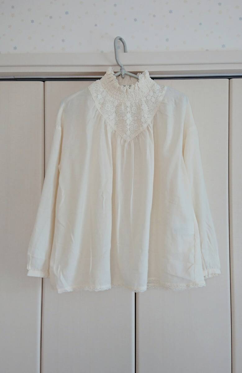サマンサモスモス★レースブラウススタンドフリル・キナリ★タグ付き拍卖