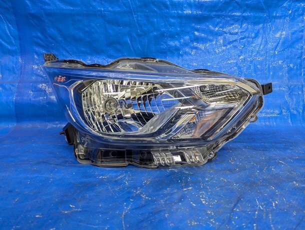 デイズ B43W 右ヘッドライト/ヘッドランプ 品番26010-7MA0A 年式R2/12 グレードX コイト100-23775 ハロゲン レベライザー付 23D1 700917拍卖