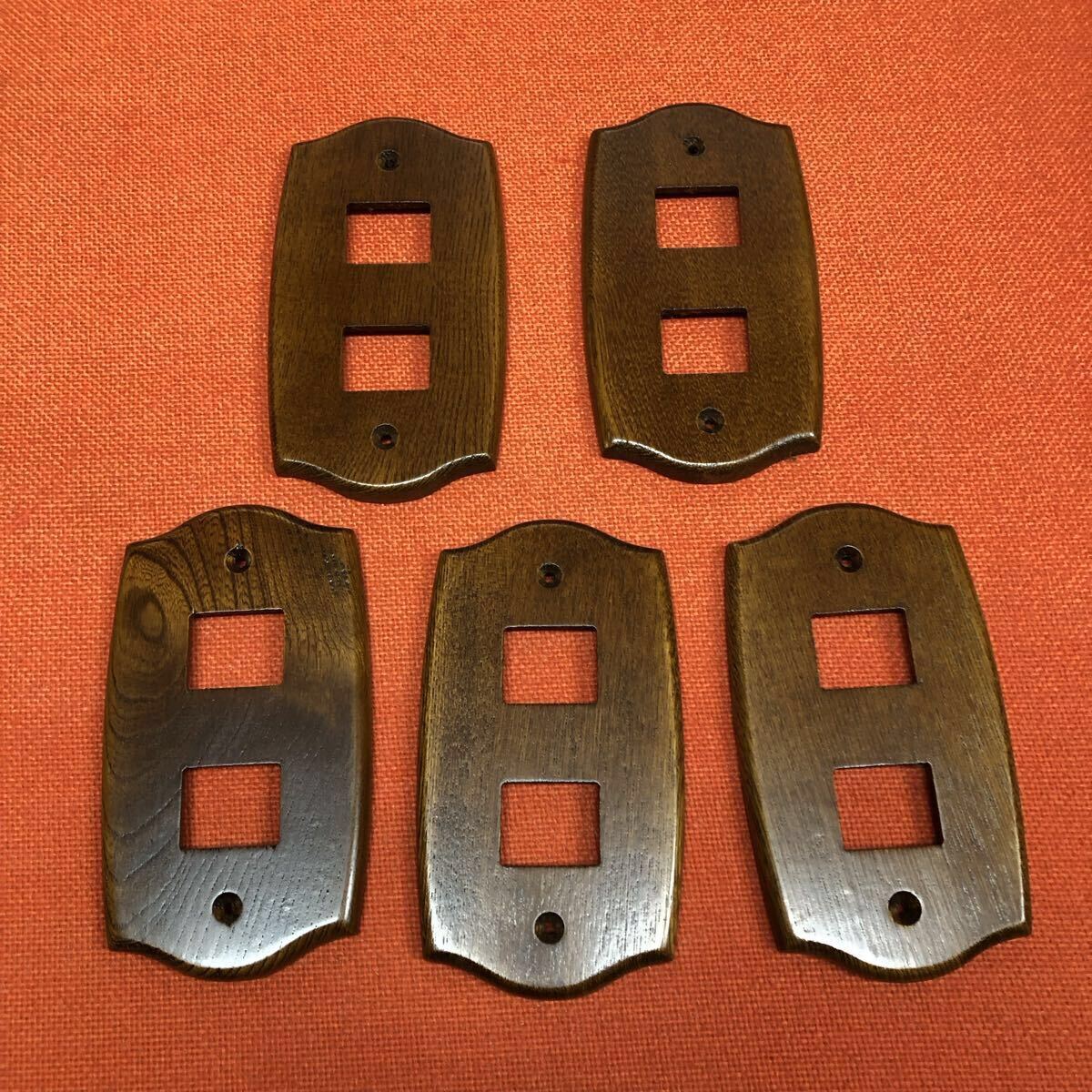 コンセントカバー スイッチプレート 2つ穴 木製 無垢 ライトオーク ビス付き アンティーク ウッド 【5枚セット】拍卖