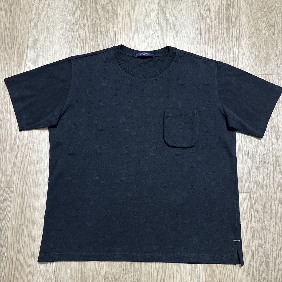 【美品】LOUIS VUITTON ルイヴィトン シグネチャー 3Dポケット モノグラム Tシャツ size XXL ブラック メンズ拍卖