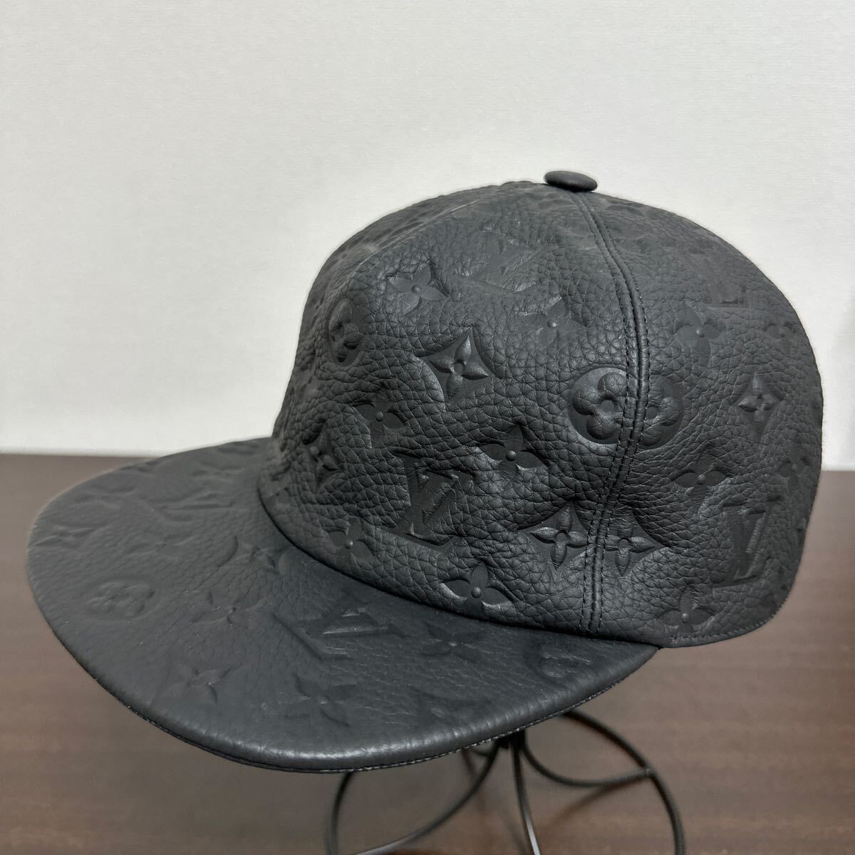 【極美品】LOUIS VUITTON ルイヴィトン レザー キャスケット モノグラム クイル 1.0 キャップ MP2320 帽子 ブラック拍卖