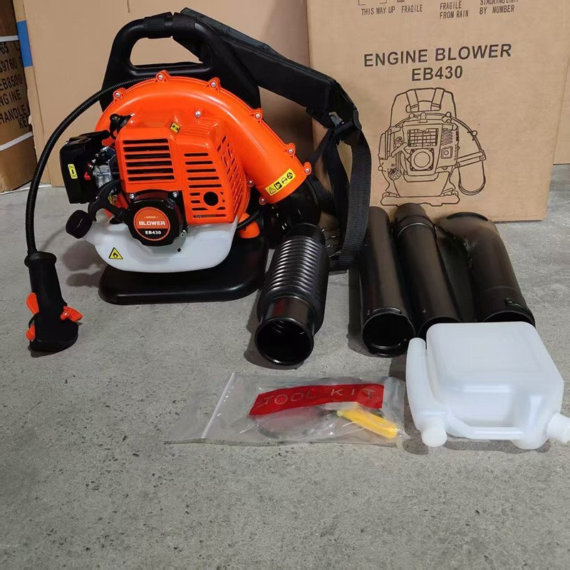 エンジンブロワー 背負い式 最強42.7cc 2サイクル ガソリンエンジンブロワー 落ち葉掃除機 ハイパワー ブロア 枯葉 消火器 送風機 除雪機拍卖