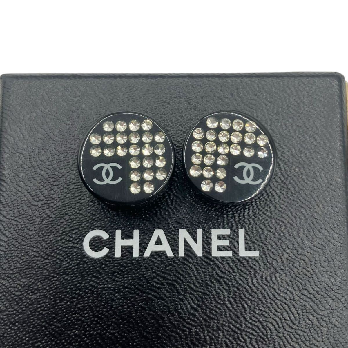 【良品】シャネル CHANEL 05P ココマーク ラインストーン ラウンド イヤリング ブラック拍卖