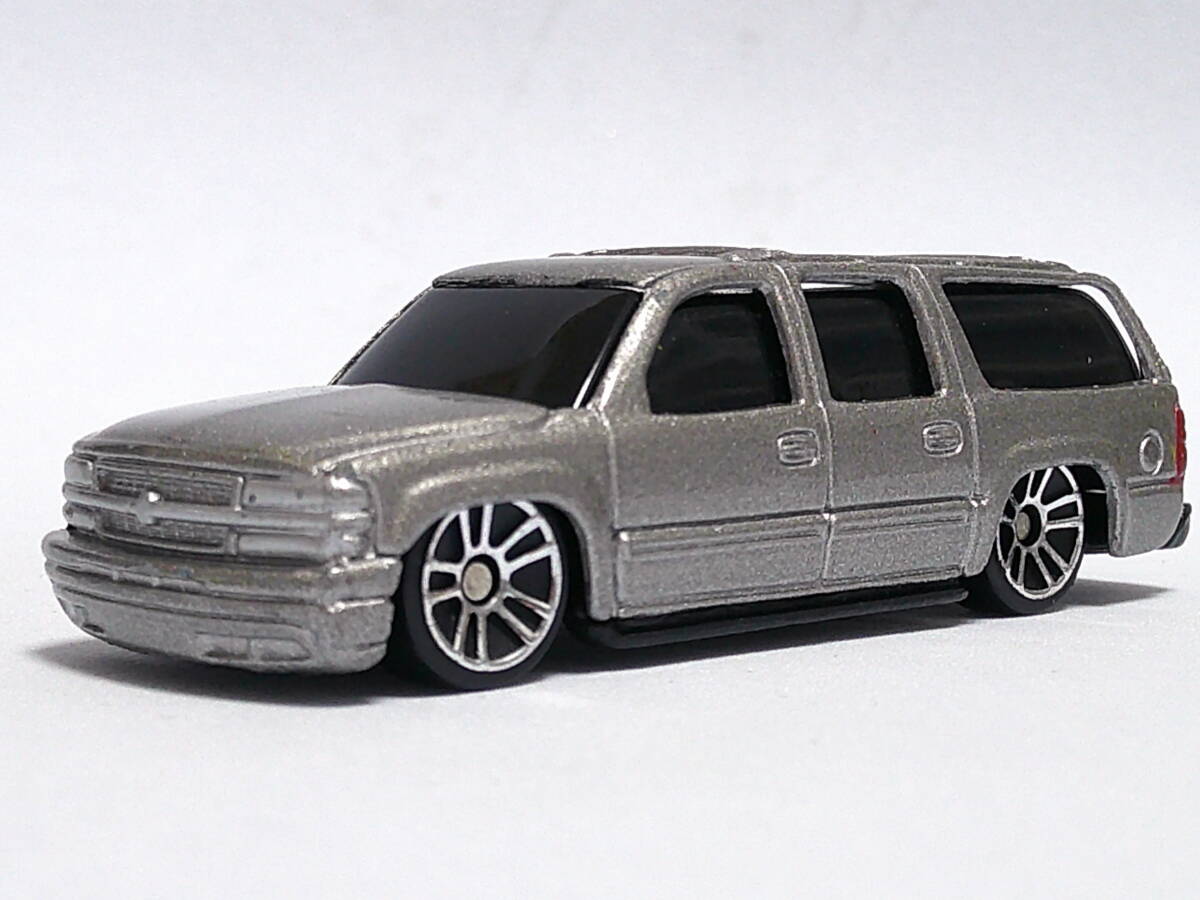 マイスト (銀) シボレー サバーバン <ルース> Maisto拍卖