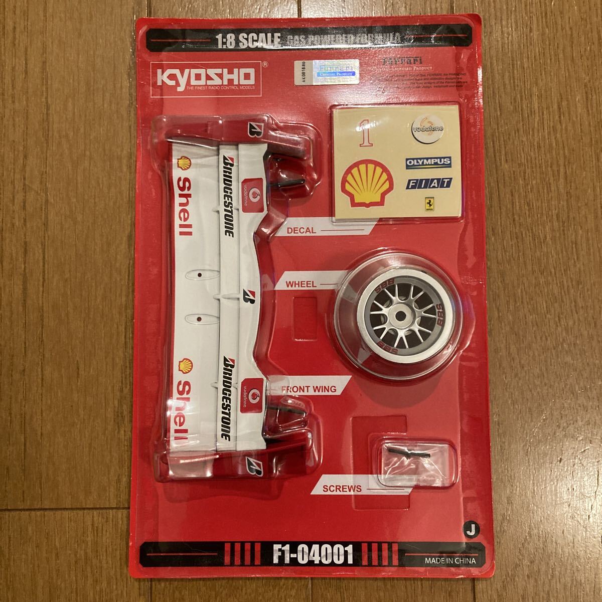 【新品・未使用】 DeAGOSTINI デアゴスティーニ Ferrari フェラーリ F2004 1/8GP F1-04001拍卖