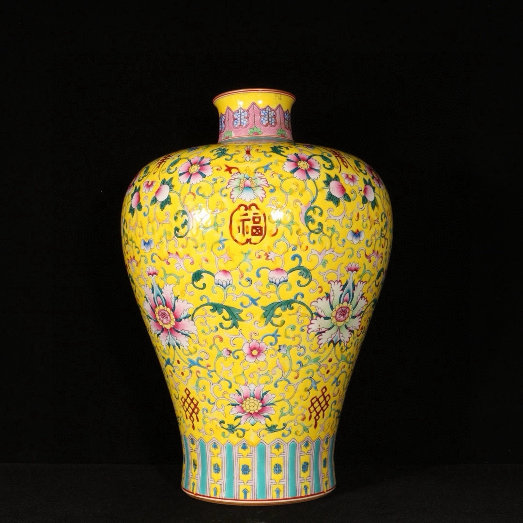 旧 清代 乾隆年制 琺琅彩 花卉福壽紋梅瓶 古陶磁器 陶芸 中国古美術 古賞物 古置物 唐物 K710拍卖