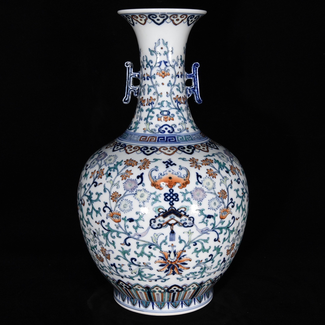 旧 清代 乾隆年製 斗彩纏枝花卉紋雙耳瓶 古陶磁器 陶芸 中国古美術 古賞物 古置物 唐物 K710拍卖