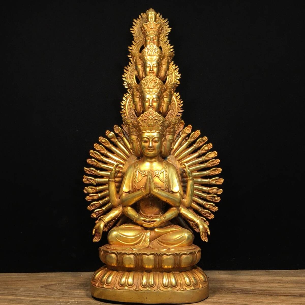 旧 明代 銅塗金 千手觀音 仏像 中国古美術 古賞物 古置物 唐物 K710拍卖