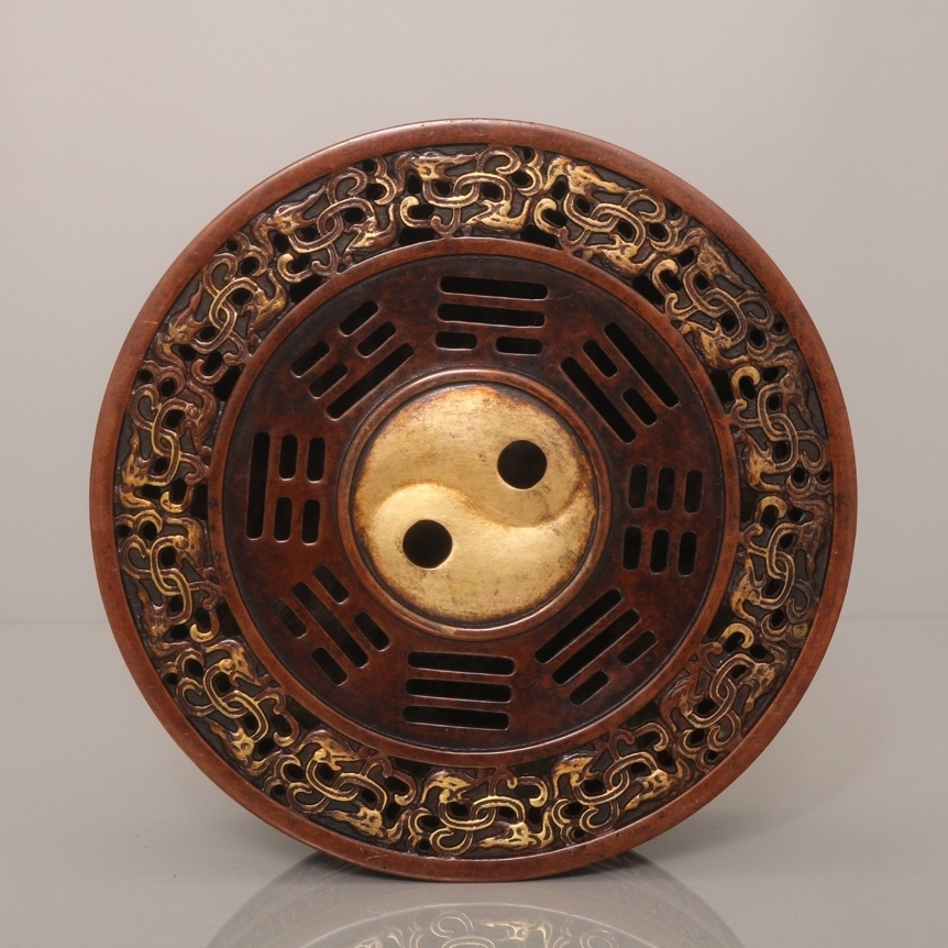 旧 明代 紫銅塗金 八卦熏爐 中国古美術 古賞物 古置物 唐物 K710拍卖