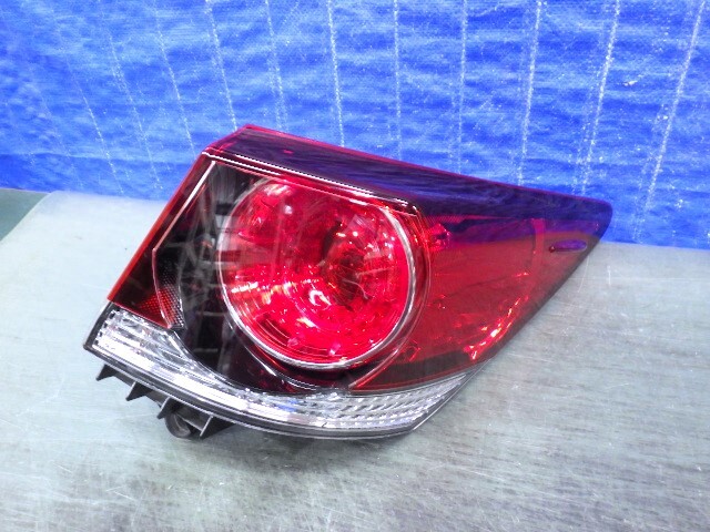 K791 クラウン アスリート 210 後期 右テール LED 30-440 C ARS210 GRS211 GRS214 AWS210 AWS211 美品拍卖