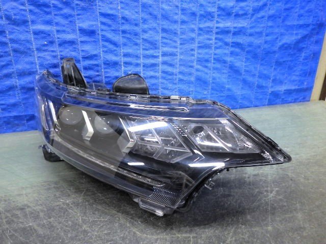 2900 アウトランダー PHEV GG3W 後期 右ライト LED ECM921-01E40 8301D3-30 ECM921-21E20 GF7W GF8W拍卖