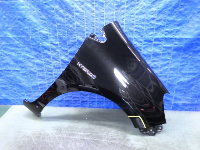 F082 アクア NHP10 前期 中期 右フェンダー 純正品拍卖