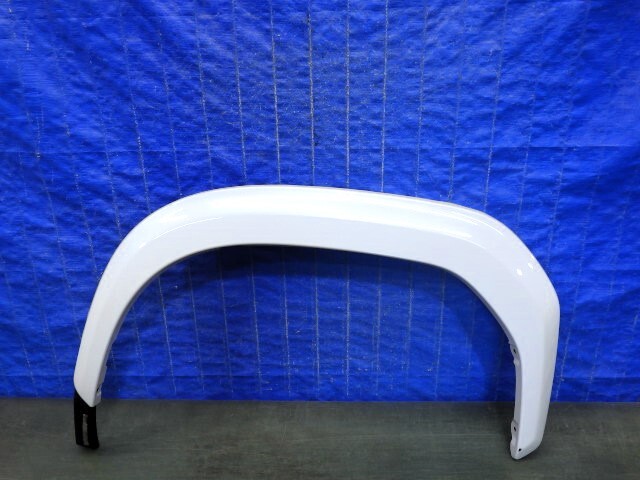 C129 ヤリスクロス MXPB10 MXPB15 MXPJ10 MXPJ15 左 フロント フェンダー アーチモール 75602-52040拍卖