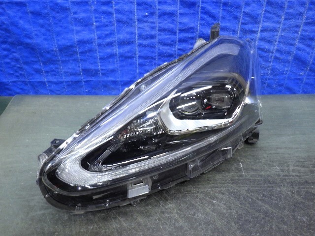 6076 シエンタ 170 前期 左ライト LED 52-289 81150-52K31 2 NSP170G NHP170G NCP175G 美品拍卖