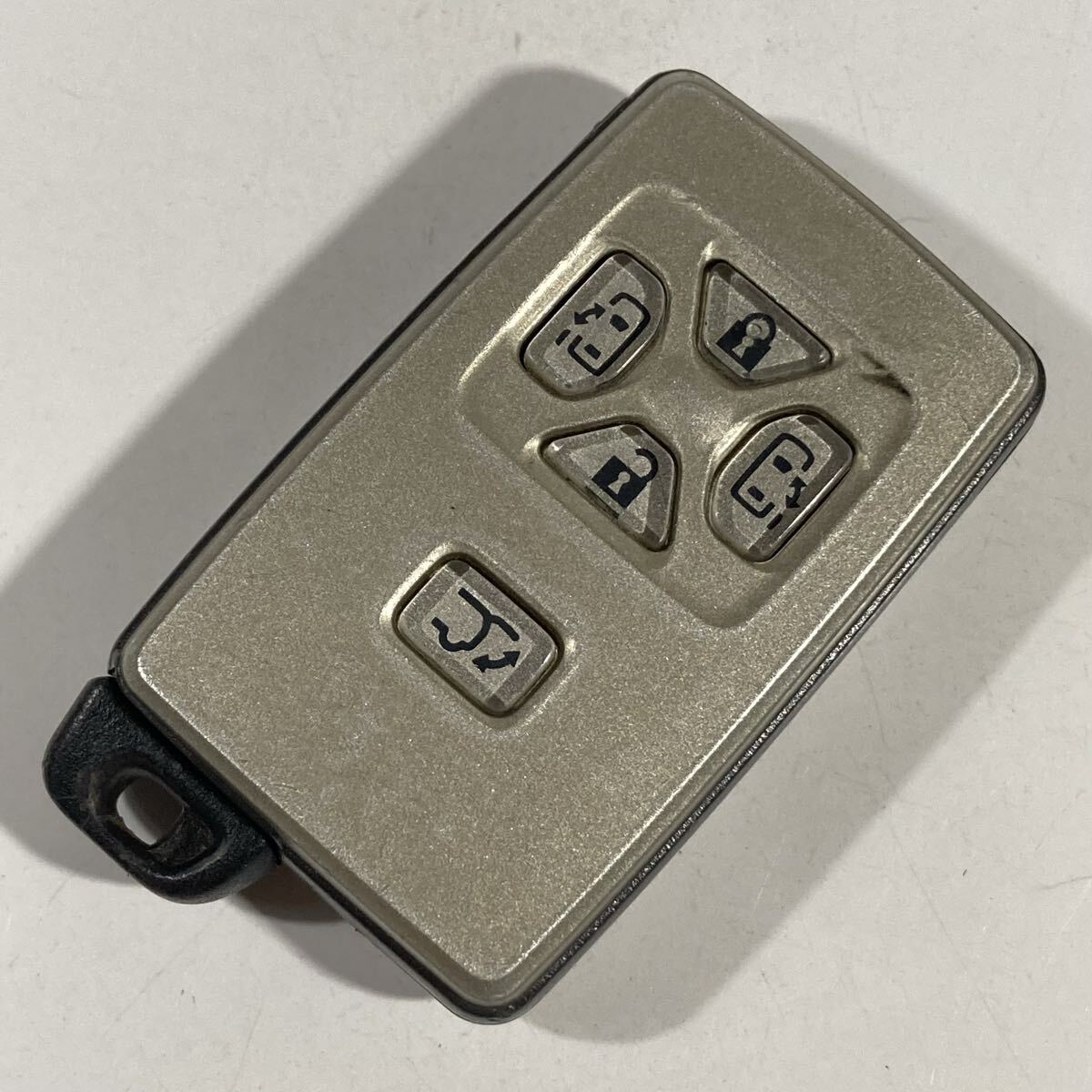 送料込 TOYOTA トヨタ純正 アルファード ヴェルファイア エスティマ 271451-0751 5ボタン スマートキー キーレス リモコン 鍵 MTI067J拍卖