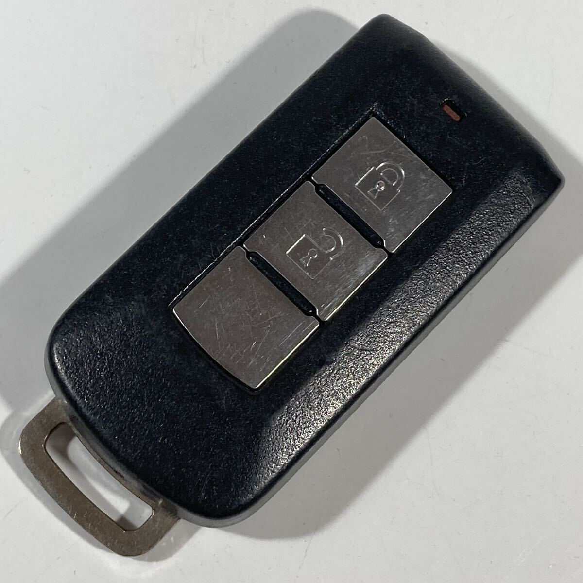 送料込 MITSUBISHI 三菱純正 EKワゴン アイ アウトランダー ミラージュ ランサー等 2ボタン スマートキー キーレス リモコン MTI735H拍卖