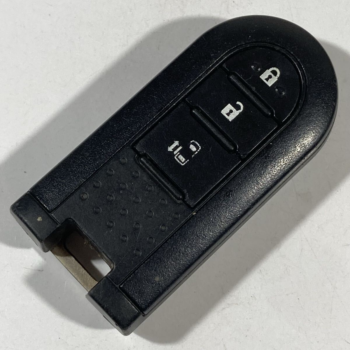 送料込 ダイハツ純正 タント ウェイク トール キャンバス 片側パワスラ 007AC0154 3ボタン スマートキー キーレス リモコン MTI087J拍卖