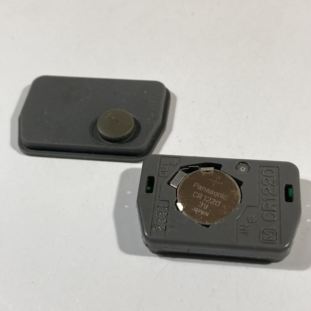 送料込 SUZUKI スズキ純正 ワゴンR アルト エヴリィ ジムニー 1ボタン スマートキー キーレス リモコン 鍵 灰色 グレー基盤 MTI160J拍卖