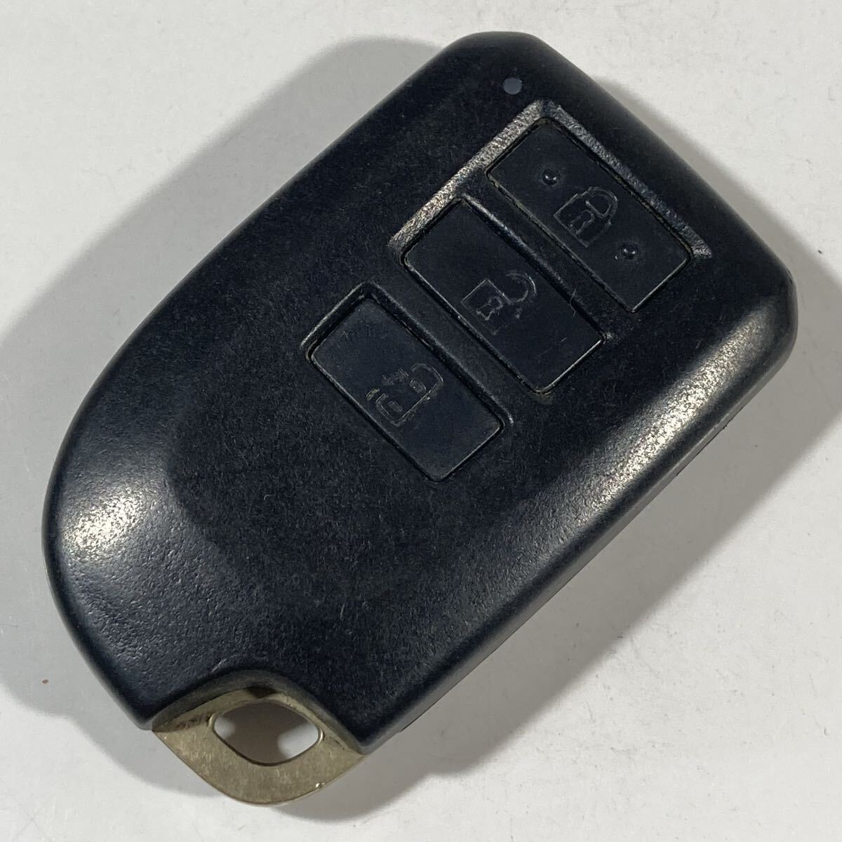 送料込 TOYOTA トヨタ純正 NSP140 NCP140 NCP145 スペイド ポルテ 007YUUL0776 3ボタン スマートキー キーレス リモコン 鍵 MTI232J拍卖