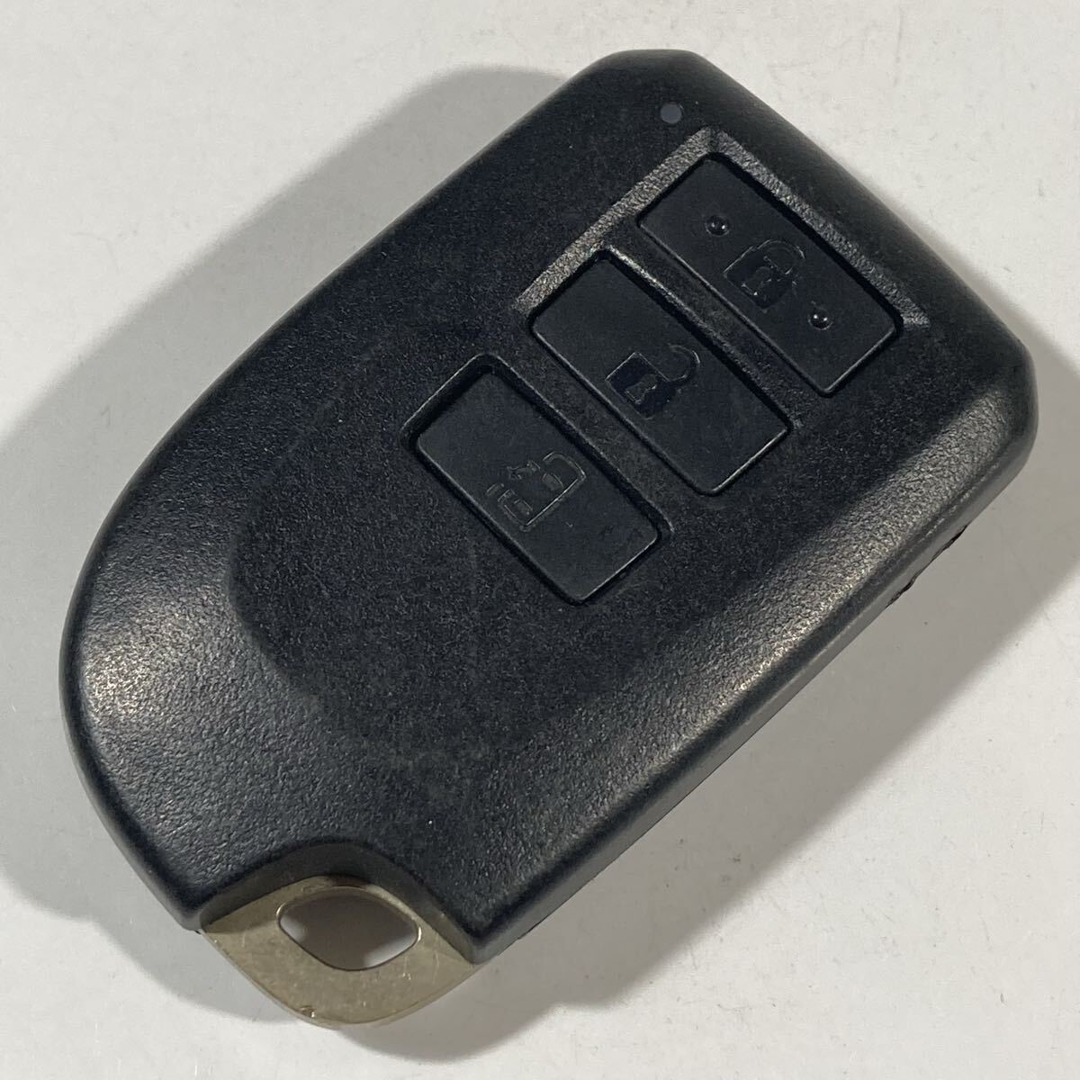 送料込 TOYOTA トヨタ純正 NSP140 NCP140 NCP145 スペイド ポルテ 007YUUL0776 3ボタン スマートキー キーレス リモコン 鍵 MTI230J拍卖