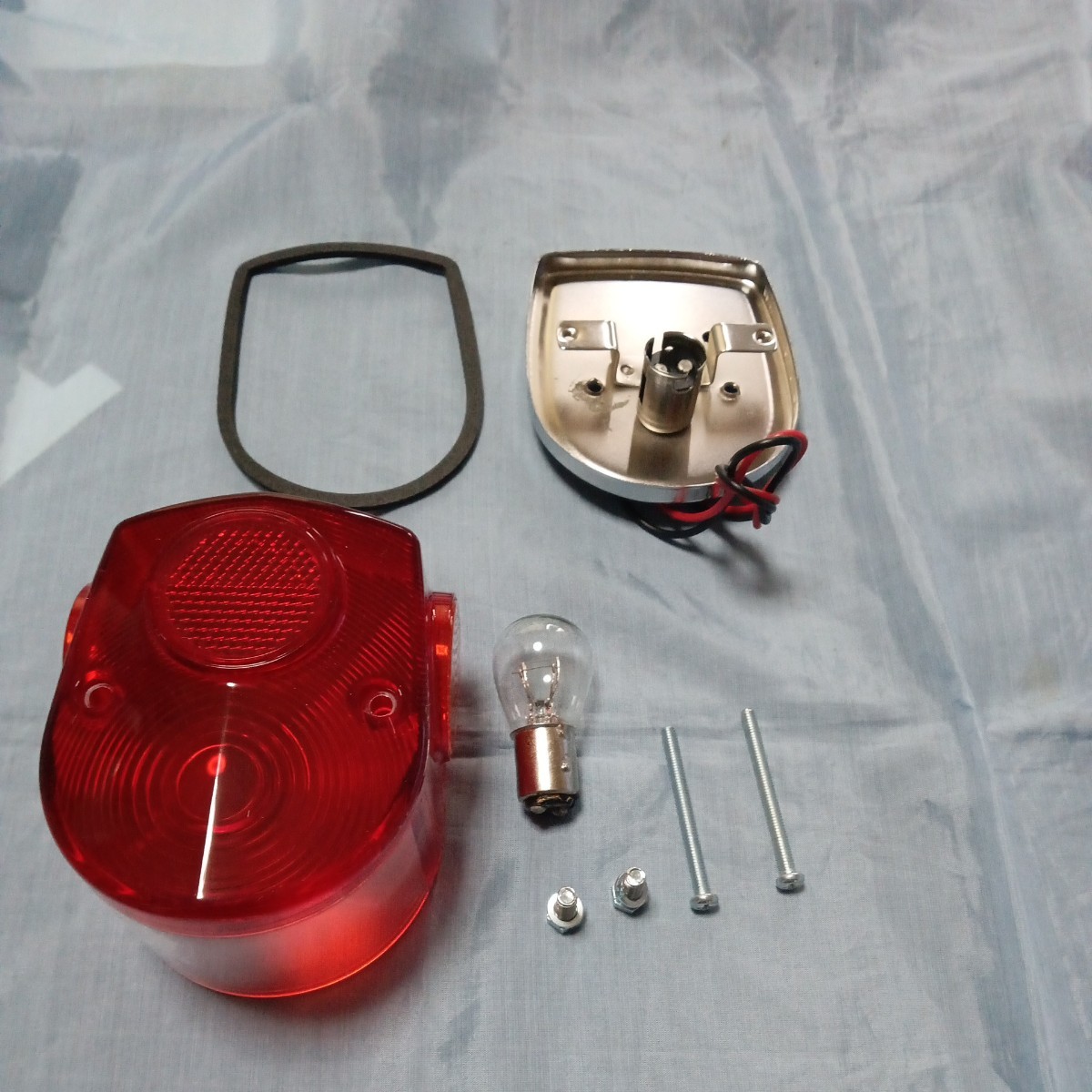 台湾製 テールランプ TL125.バイアルス&イーハトーブ専用テールランプassy勿論電球は6Vで揃えています。拍卖