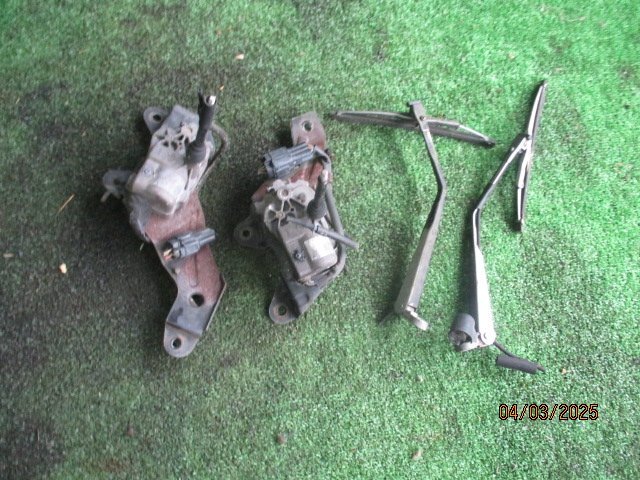 (0351)WGY61 サファリ ヘッドライトワイパーモーター 左右拍卖