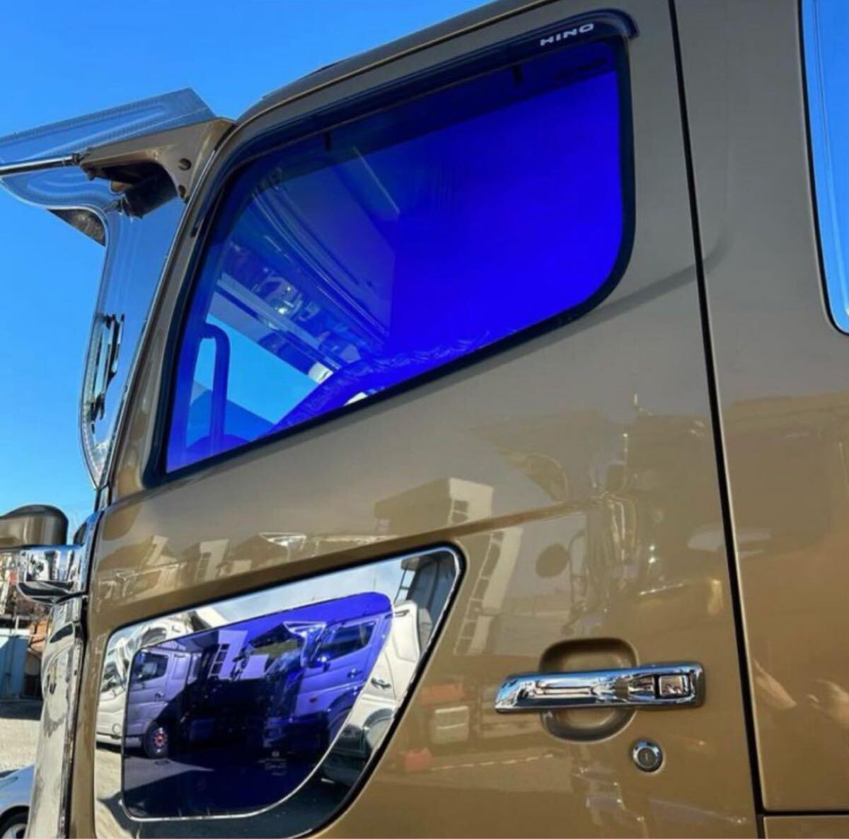 トラック用カット済みフィルム 運転席助手席2枚セット シャインゴースト86拍卖